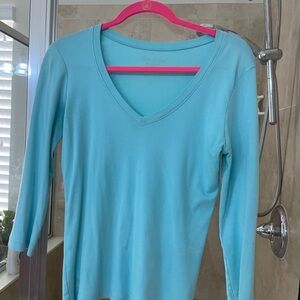 Lilly Pulitzer v neck tee shirt